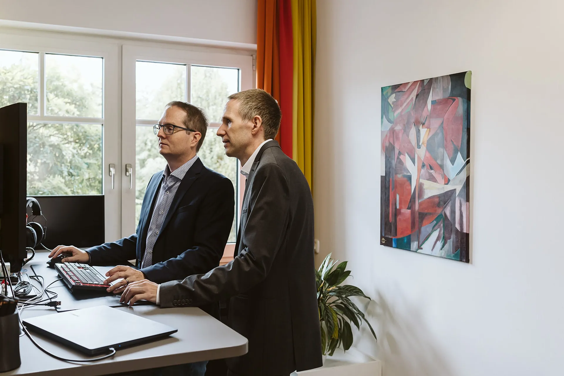Gregor Stritzinger und Bernhard Schleicher, Geschäftsführer der EMM